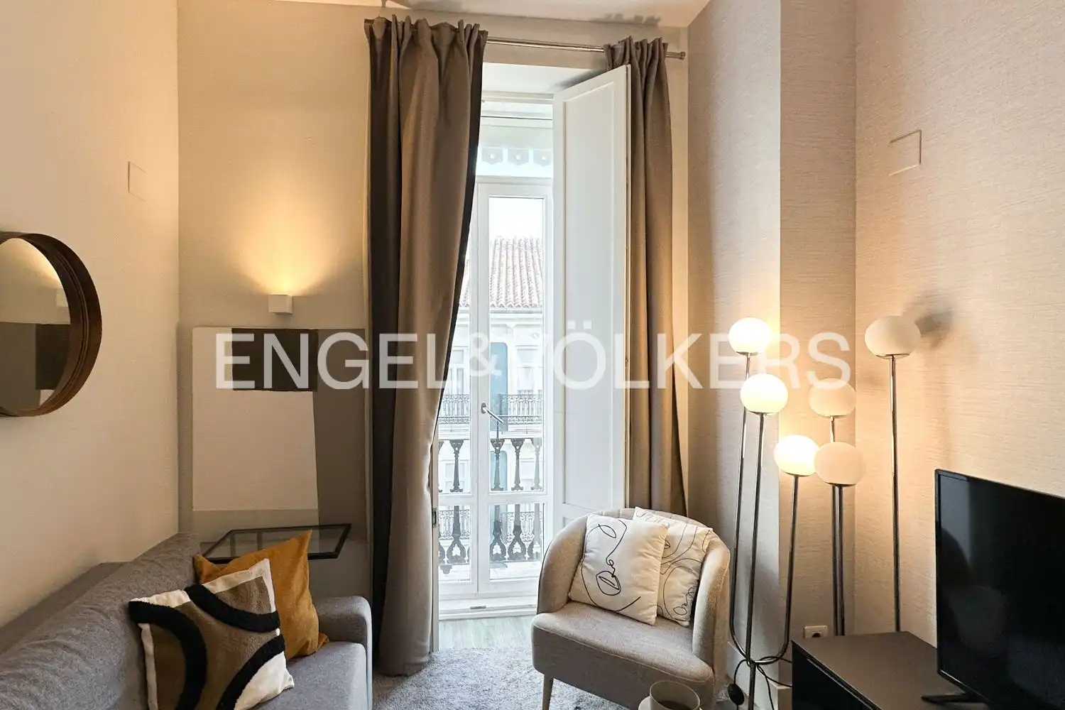 Sala de estar de Piso de alquiler en Valencia con Aire acondicionado, Calefacción y Jardín privado