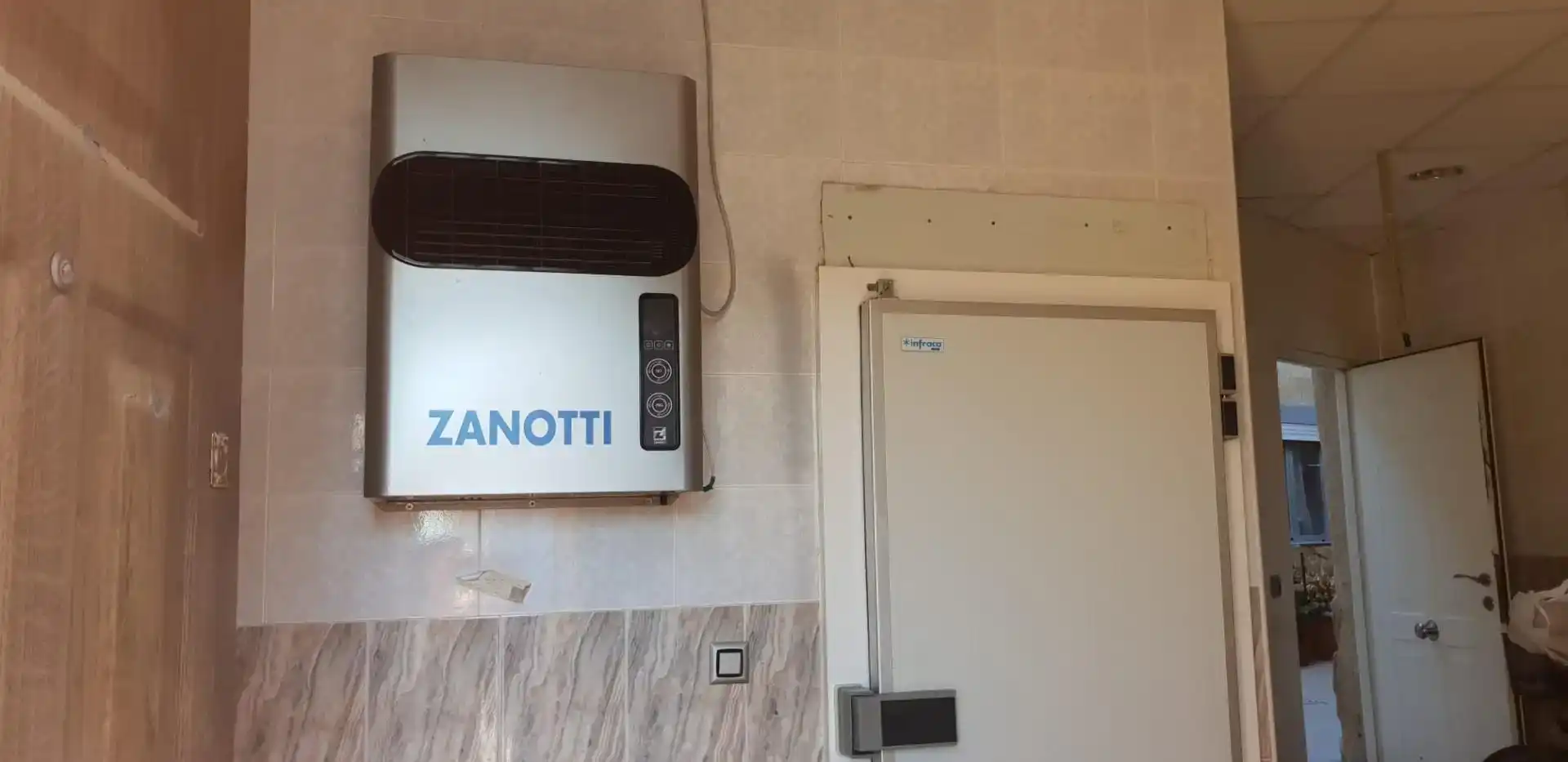 Baño de Casa adosada en venta en Peñausende, Zamora