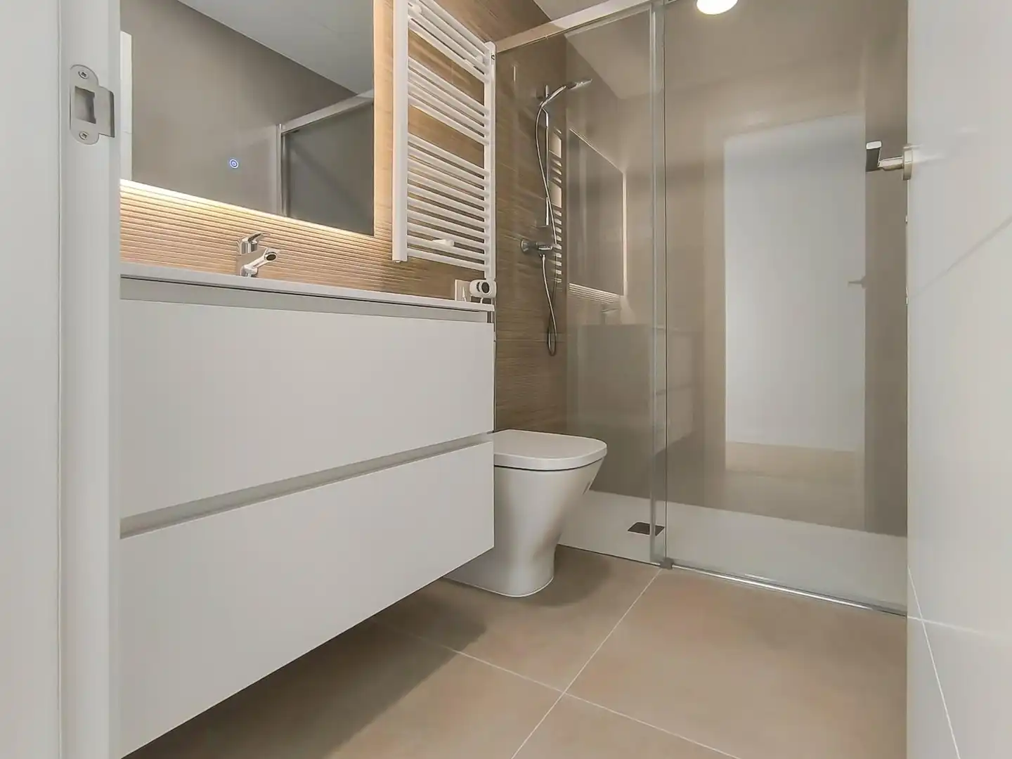 Baño de Ático en venta en Terrassa con Aire acondicionado, Calefacción y Parquet