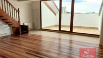 Living room of Flat for sale in Santander  with Heating, Terrace and Storage room