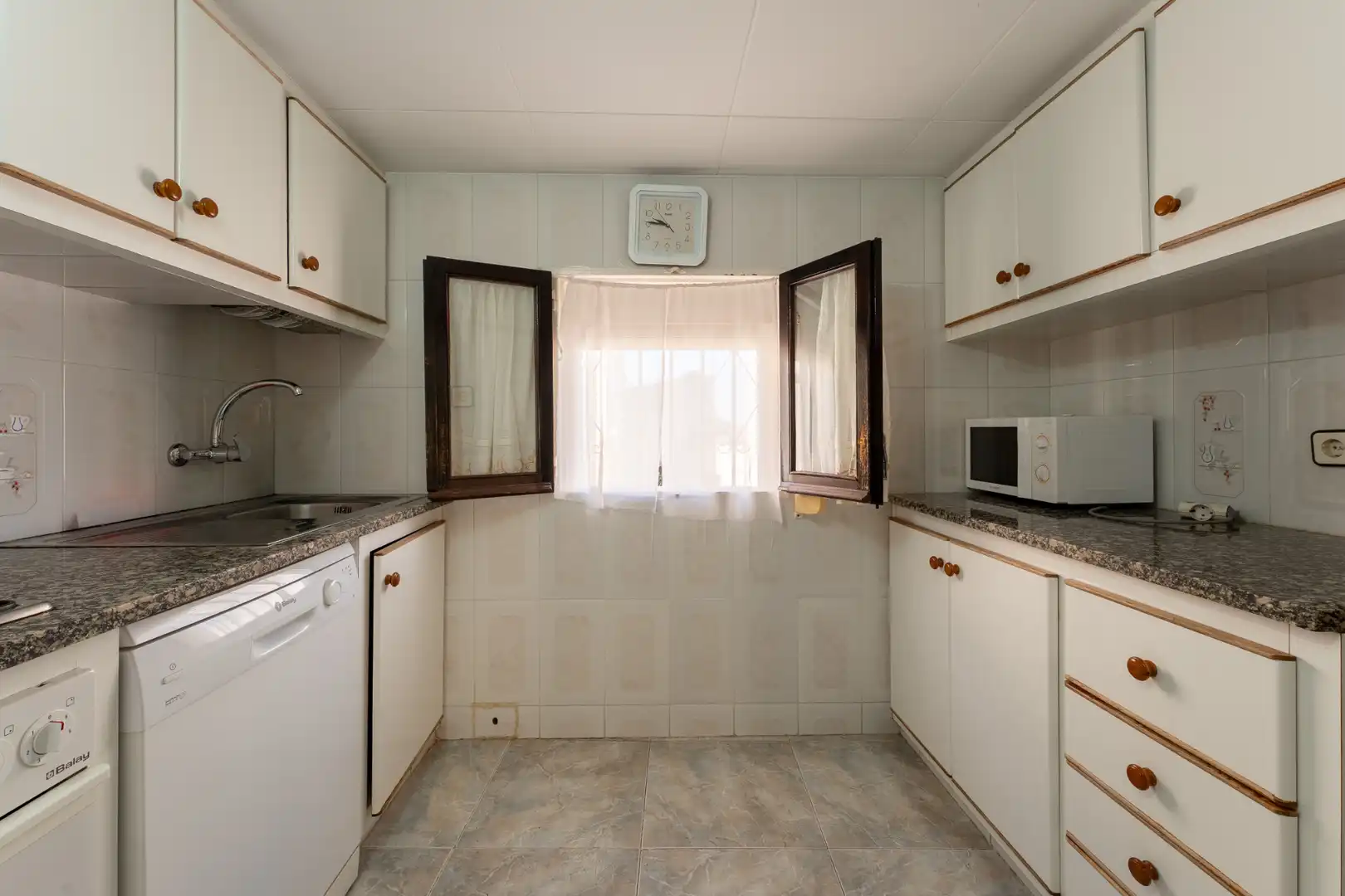 Kitchen of Houses for sale in Girona  with Air Conditioner, Heating and Terrace