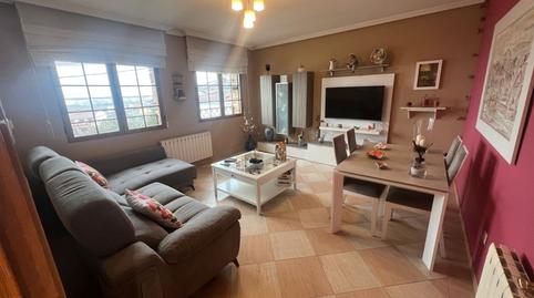 Foto 5 de Casa adosada en venda a Calle del Castañar, El Tiemblo , Ávila