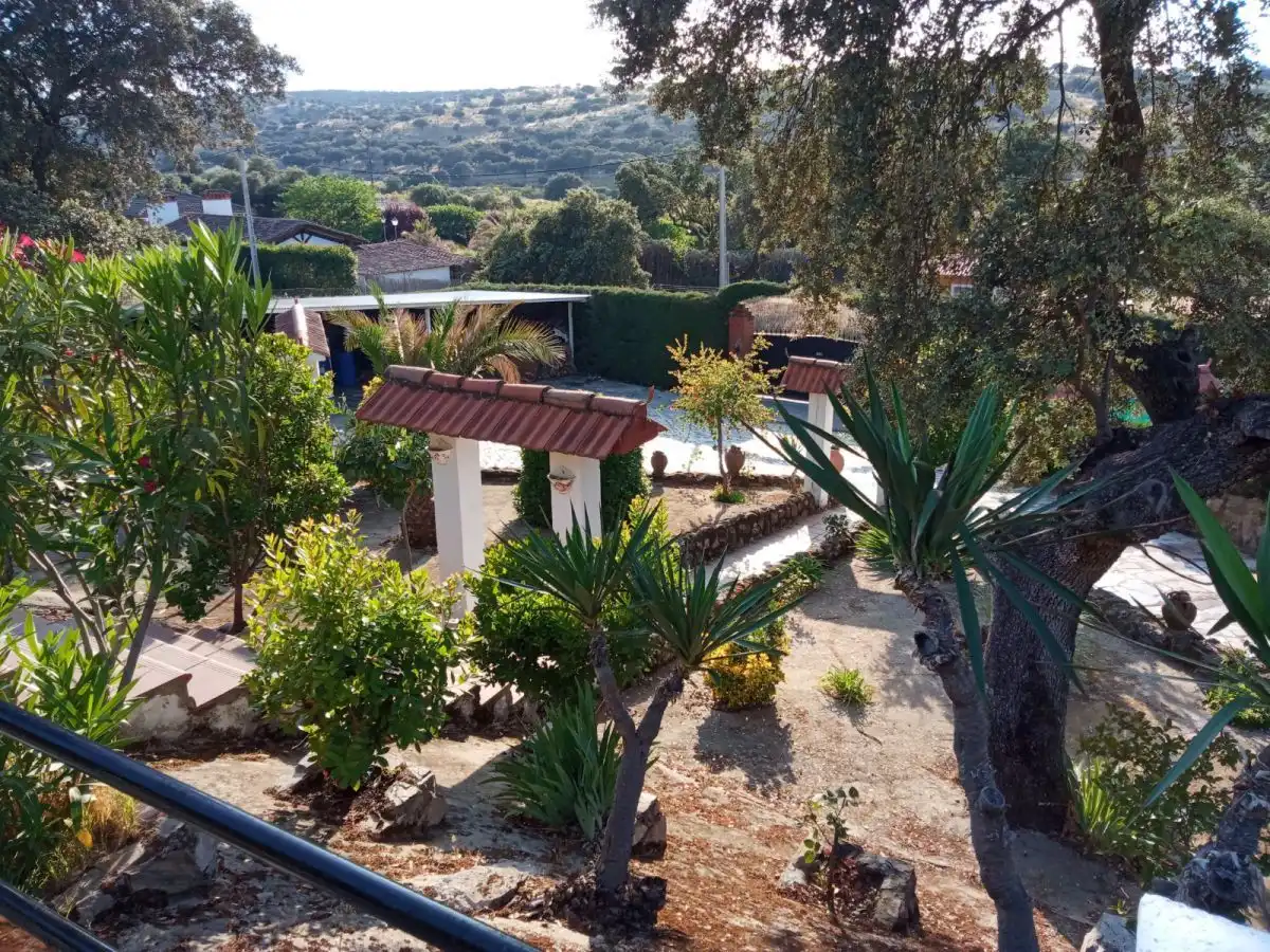 Jardín de Casa o chalet en venta en Malpartida de Plasencia con Aire acondicionado, Terraza y Piscina