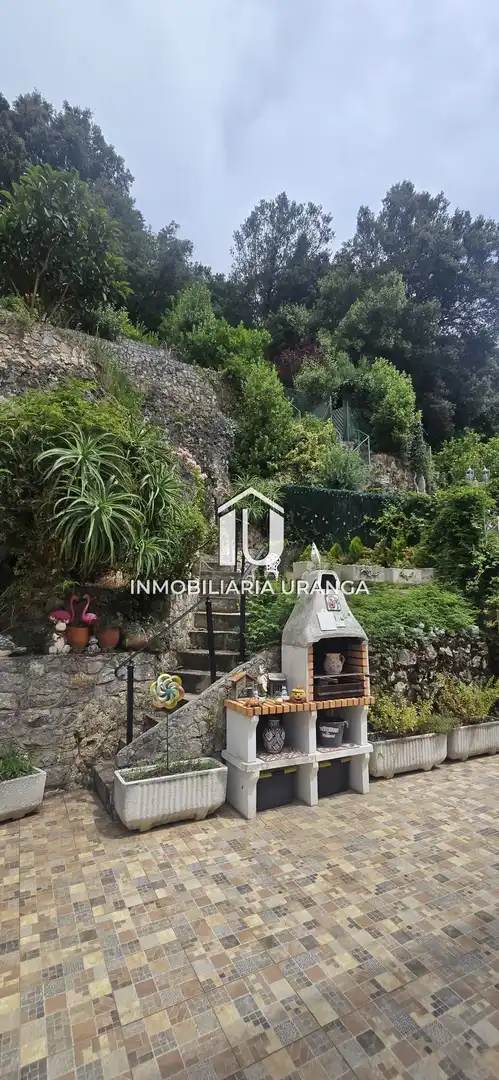 Vista exterior de Casa o chalet en venta en Argoños  con Calefacción, Jardín privado y Terraza