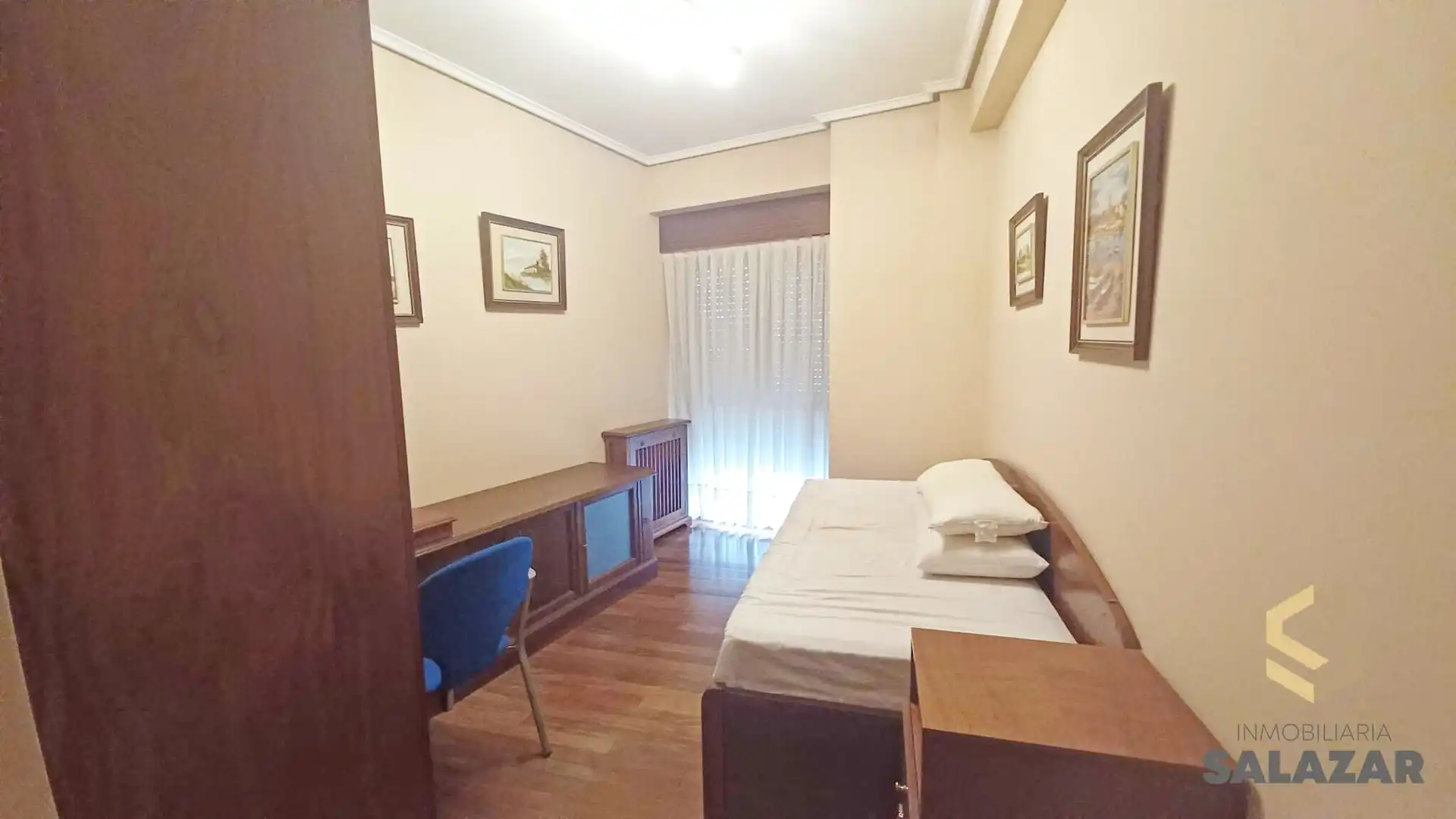 Bedroom of Flat for rent in Bilbao   with Heating