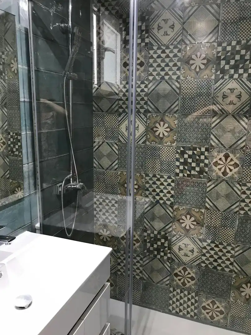 Baño de Piso para compartir en Valencia con Aire acondicionado, Amueblado y Lavadora