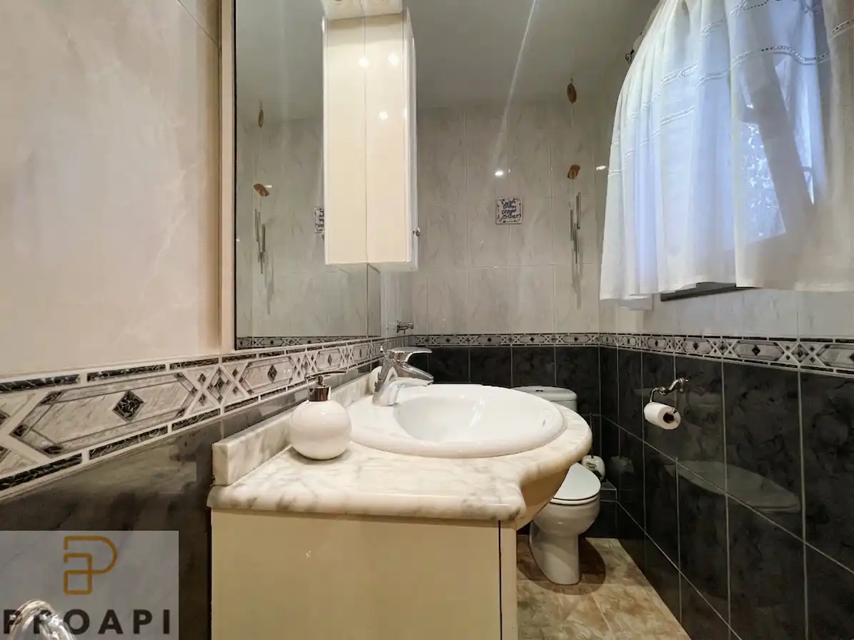 Baño de Casa o chalet en venta en Girona con Aire acondicionado, Calefacción y Jardín privado