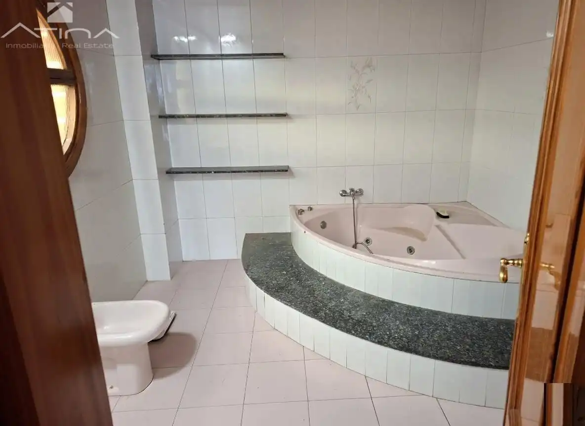 Baño de Casa o chalet en venta en Gandia con Aire acondicionado, Jardín privado y Terraza