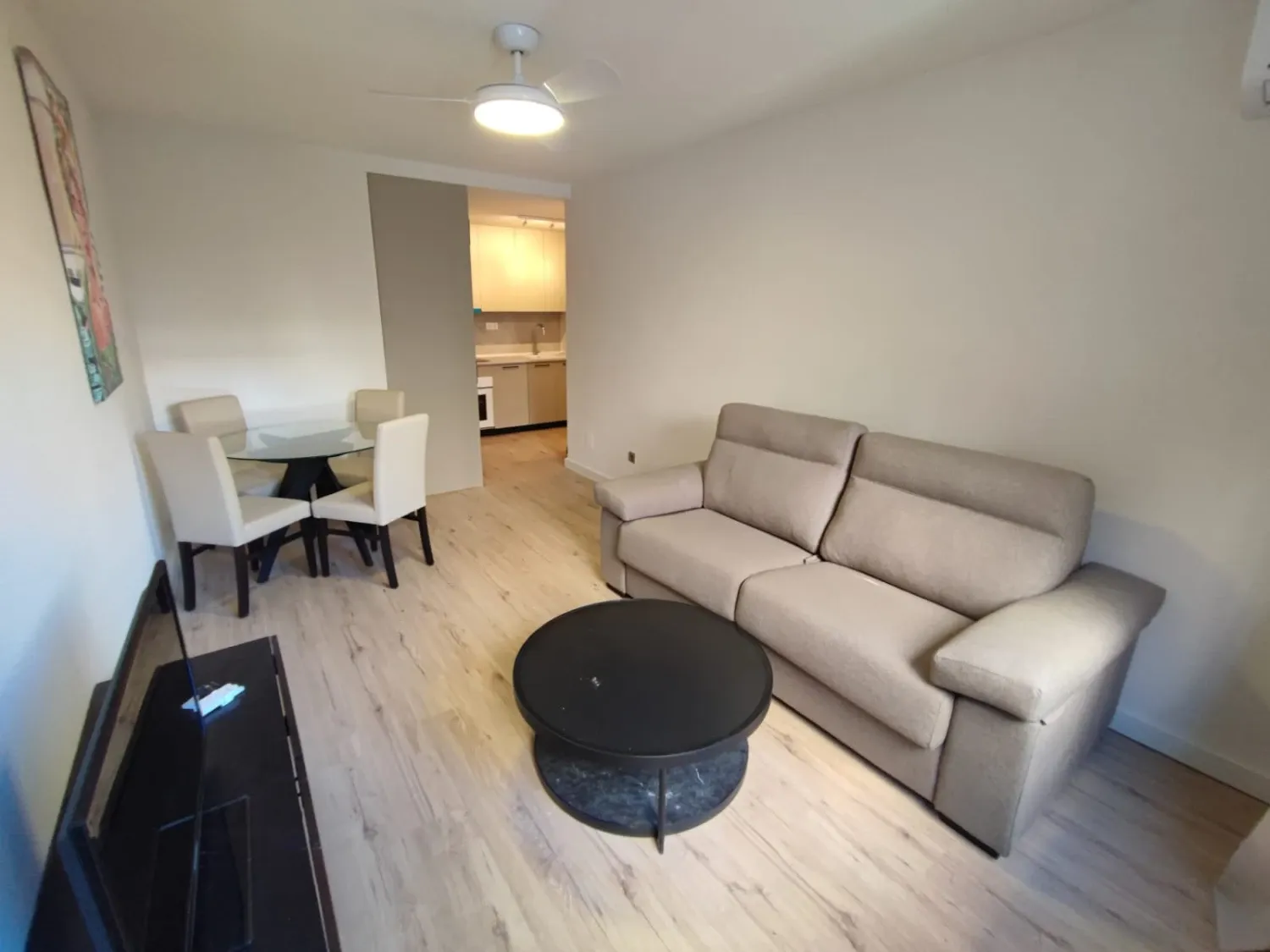 Sala d'estar de Apartament de lloguer en  Murcia Capital amb Aire condicionat, Moblat i Rentadora