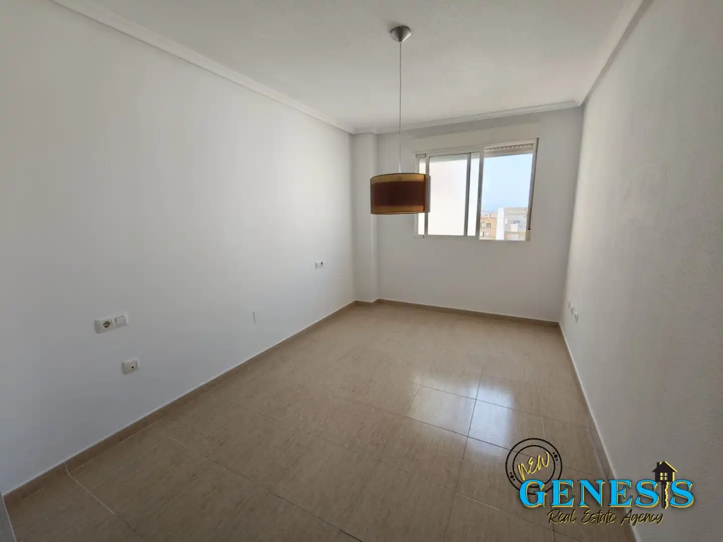Dormitori de Apartament en venda en Torrevieja amb Calefacció, Forn i Balcó