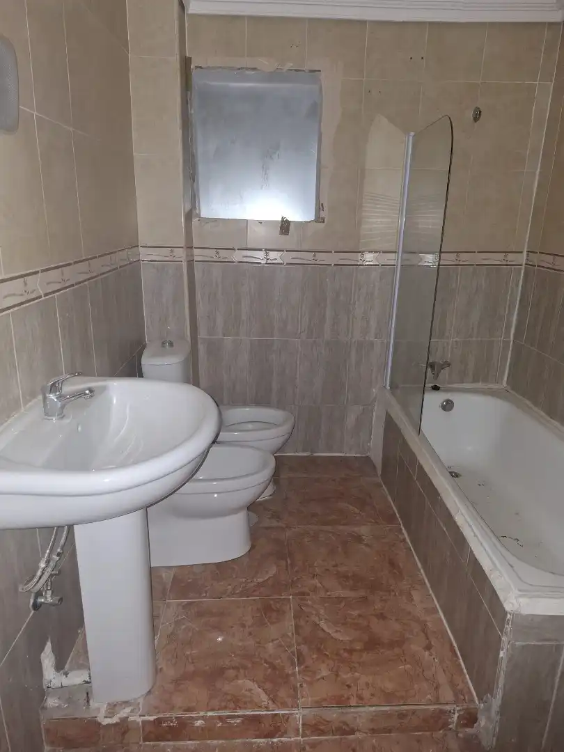 Bathroom of Flat for sale in Úbeda