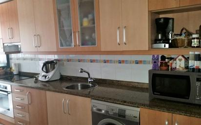 Kitchen of Flat for sale in Fuensaldaña