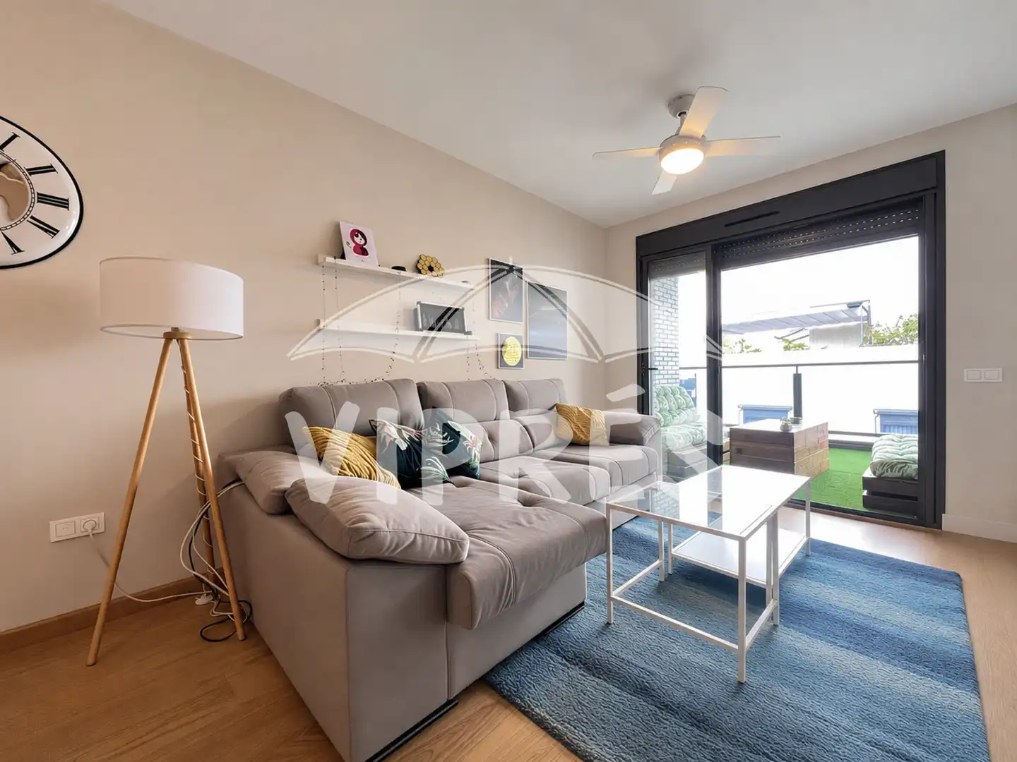Sala de estar de Piso en venta en Cáceres con Trastero, Piscina y Amueblado