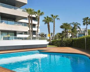 Swimming pool of Flat for sale in Vilanova i la Geltrú  with Air Conditioner, Terrace and Furnished