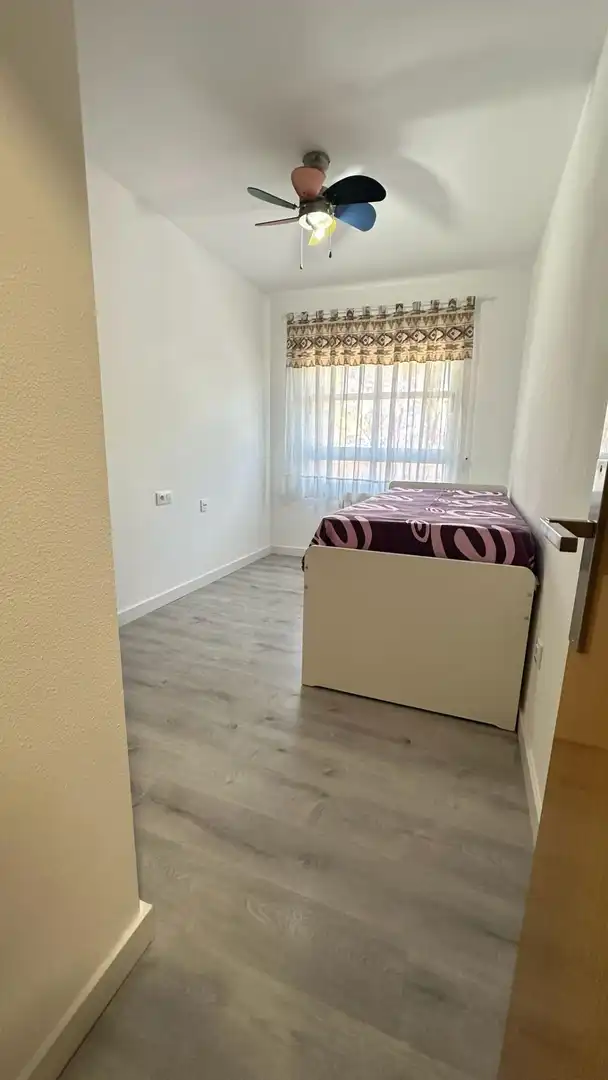 Habitación de Piso de alquiler en Murcia con Aire acondicionado y Trastero