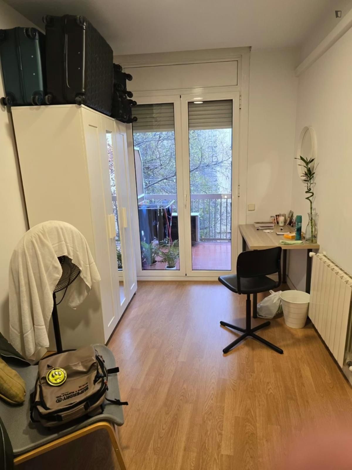 Terrassa de Apartament per a compartir en  Barcelona Capital amb Calefacció, Moblat i Forn