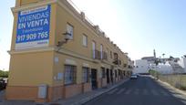 Vista exterior de Casa adosada en venda en Marchena