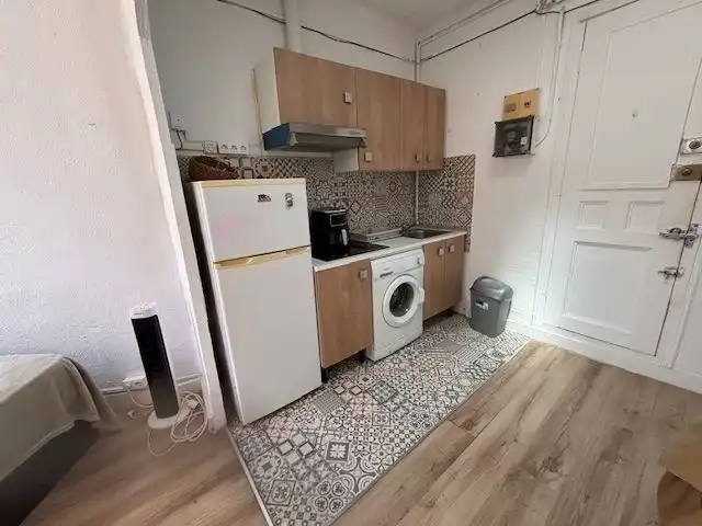 Cuina de Loft de lloguer en Barcelona amb Moblat, Rentadora i Balcó