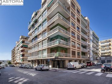 Flat with lift for sale in MARIA LUISA DE DIOS 4