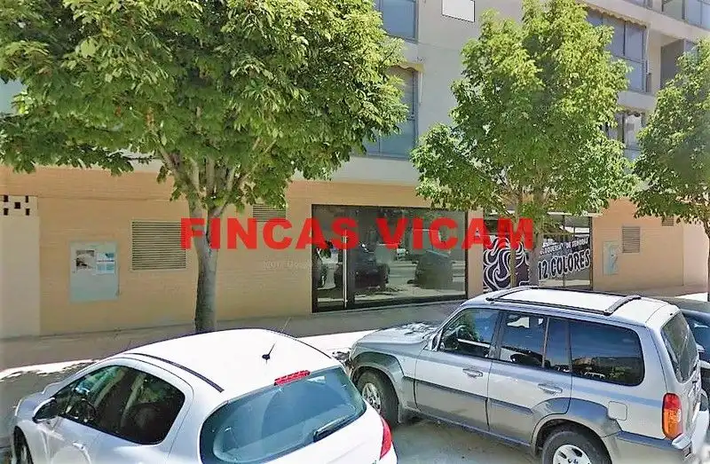 Local comercial de lloguer a Maria Auxiliadora