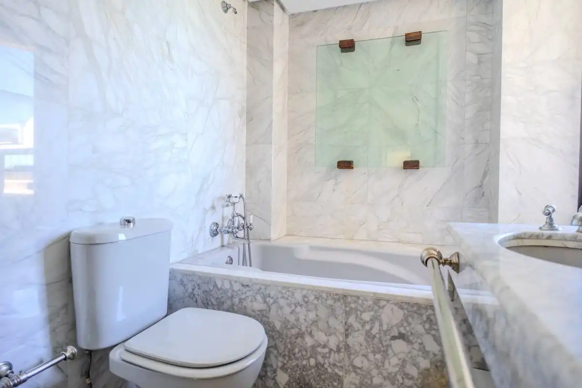 Bathroom of Attic for sale in Madrid  with Air Conditioner, Heating and Private garden