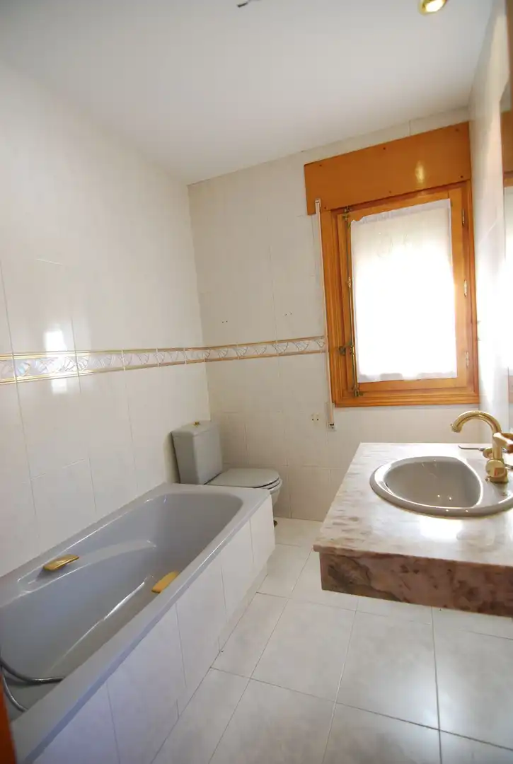 Bathroom of Houses for sale in Chinchón  with Air Conditioner and Heating
