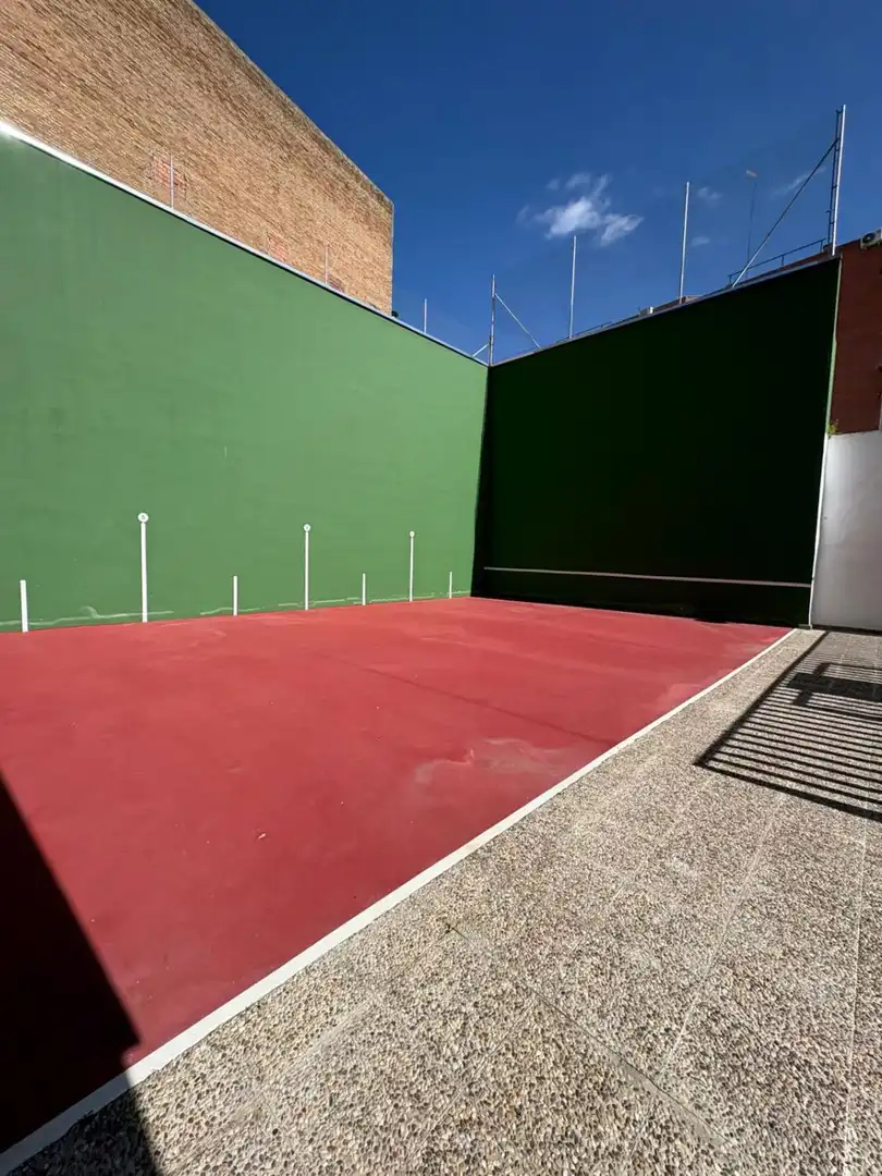Exterior view of Flat for sale in Sevilla  with Air Conditioner, Heating and Terrace