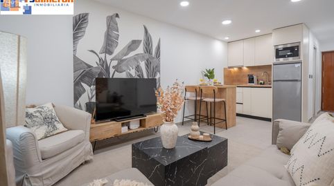 Foto 3 de Piso en venta en Avenida Pablo Picasso, Barrio de Zaidín, Granada Capital