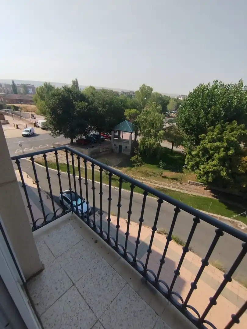 Terrasse von Wohnungen zur Miete in Ávila mit Heizung und Möbliert
