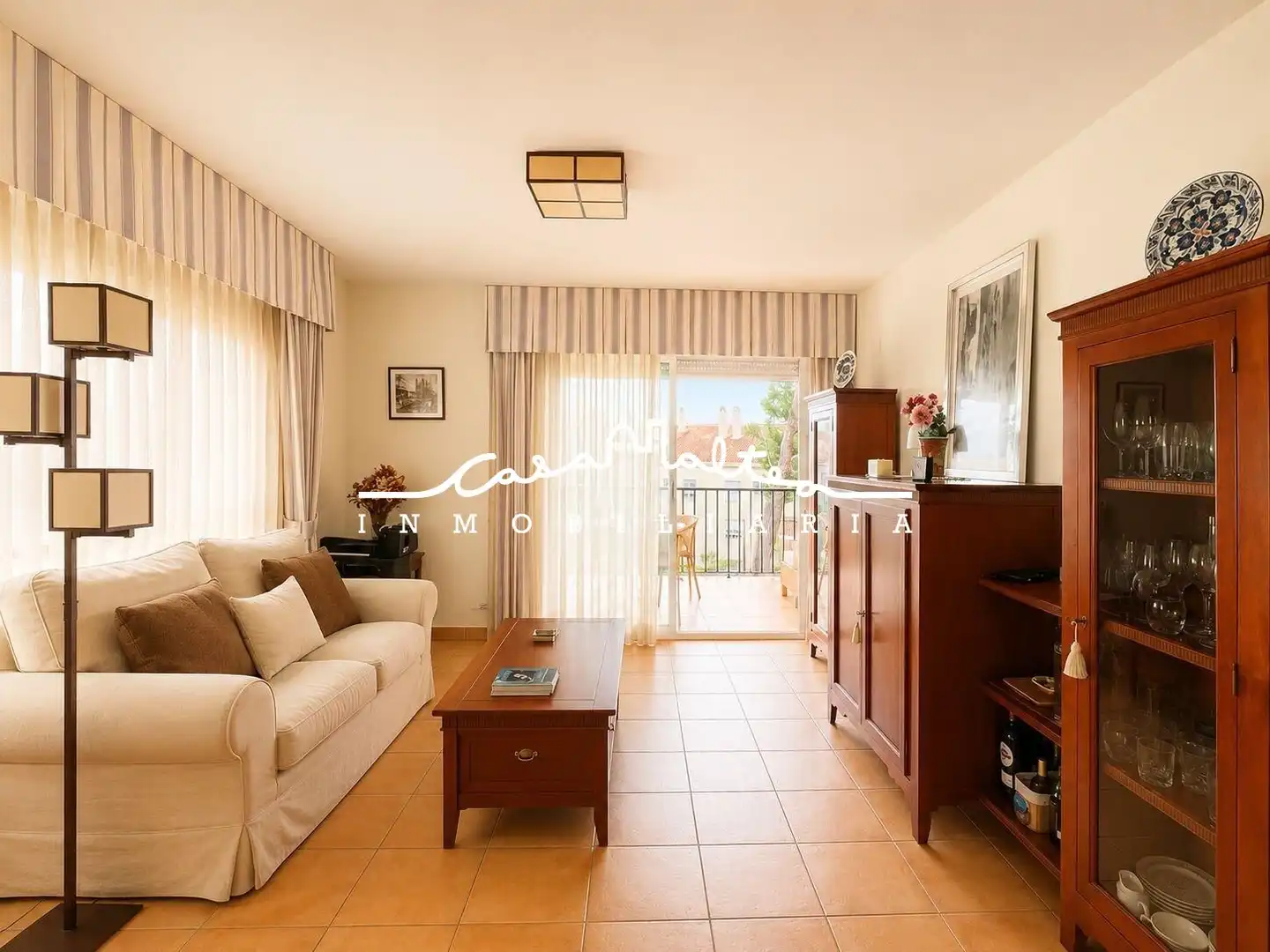 Sala de estar de Ático en venta en Altea con Aire acondicionado, Terraza y Amueblado