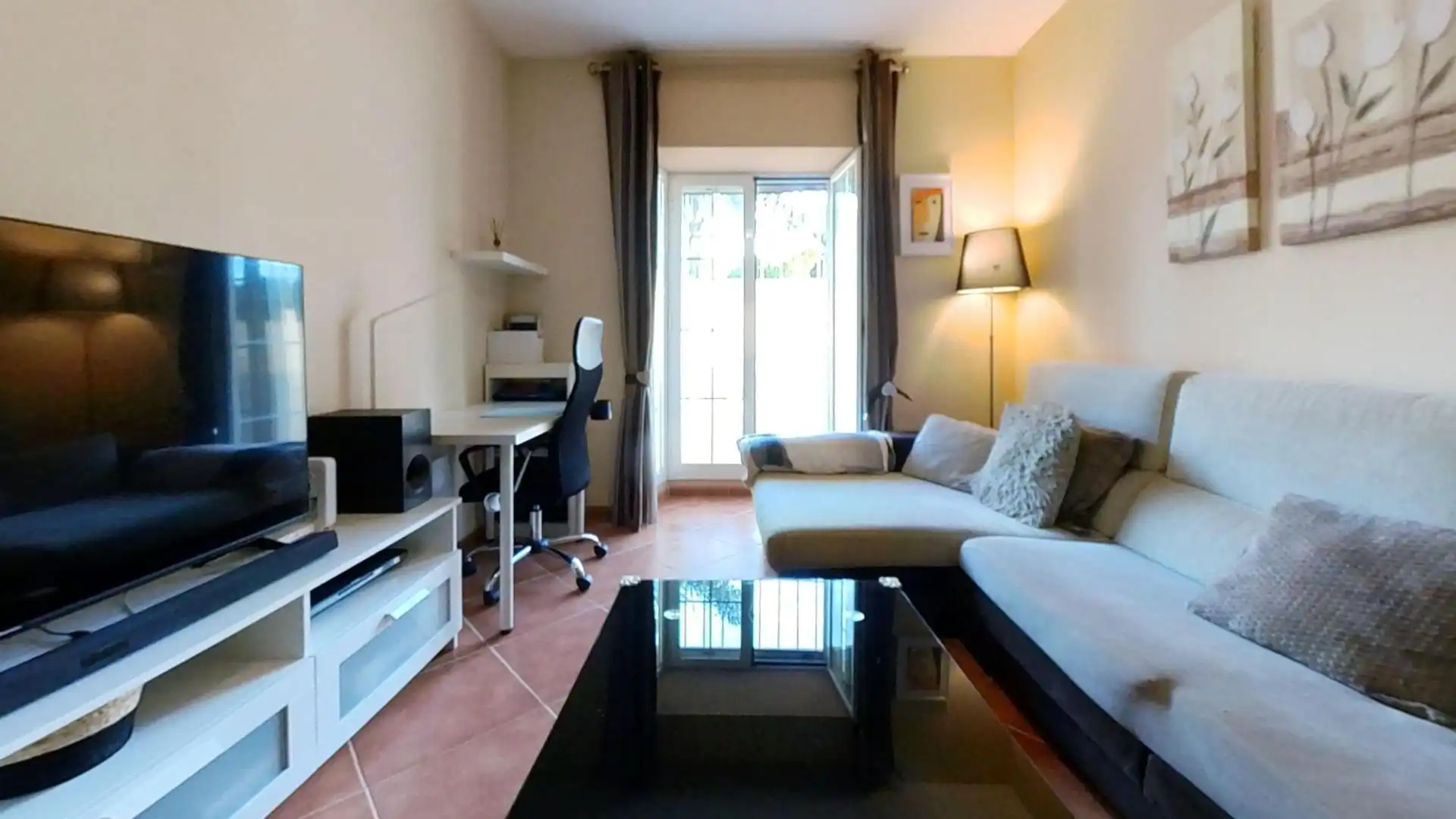 Sala d'estar de Casa adosada en venda en Rincón de la Victoria amb Aire condicionat, Calefacció i Terrassa