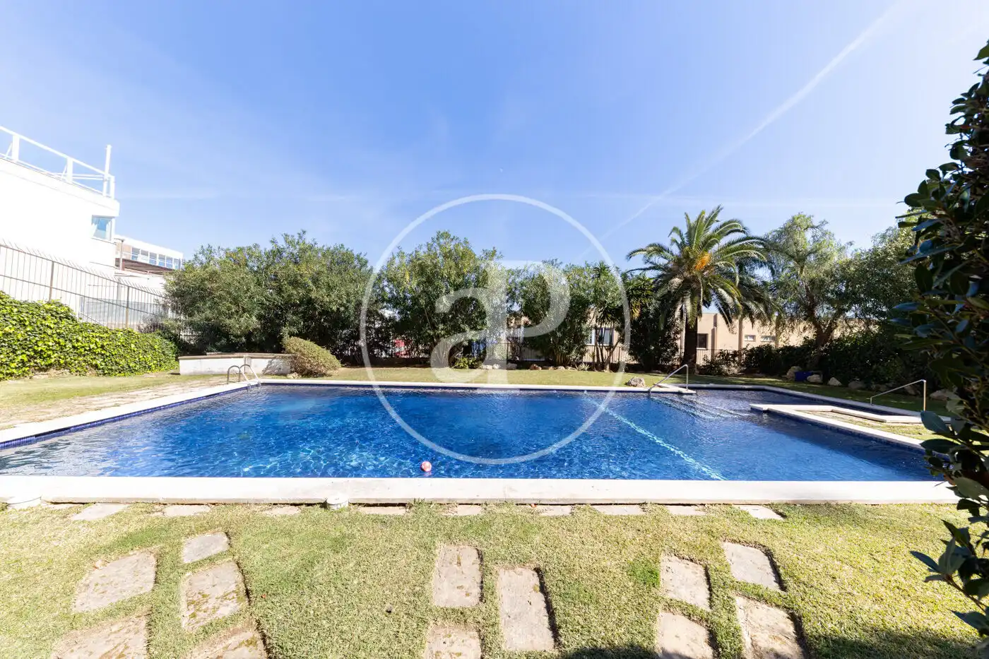 Piscina de Piso en venta en  Palma de Mallorca con Aire acondicionado, Calefacción y Jardín privado