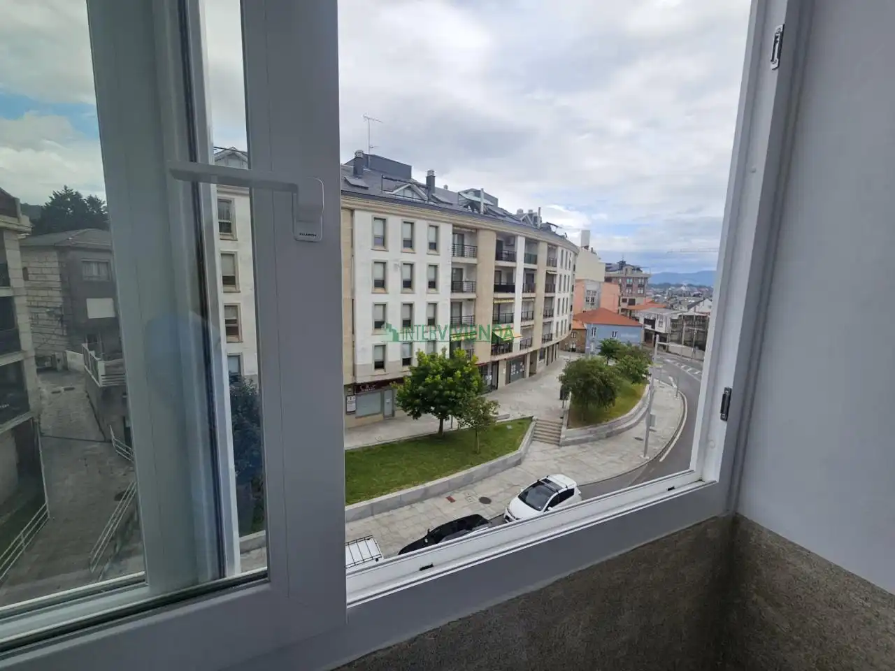 Vista exterior de Pis en venda en Sanxenxo amb Terrassa i Moblat