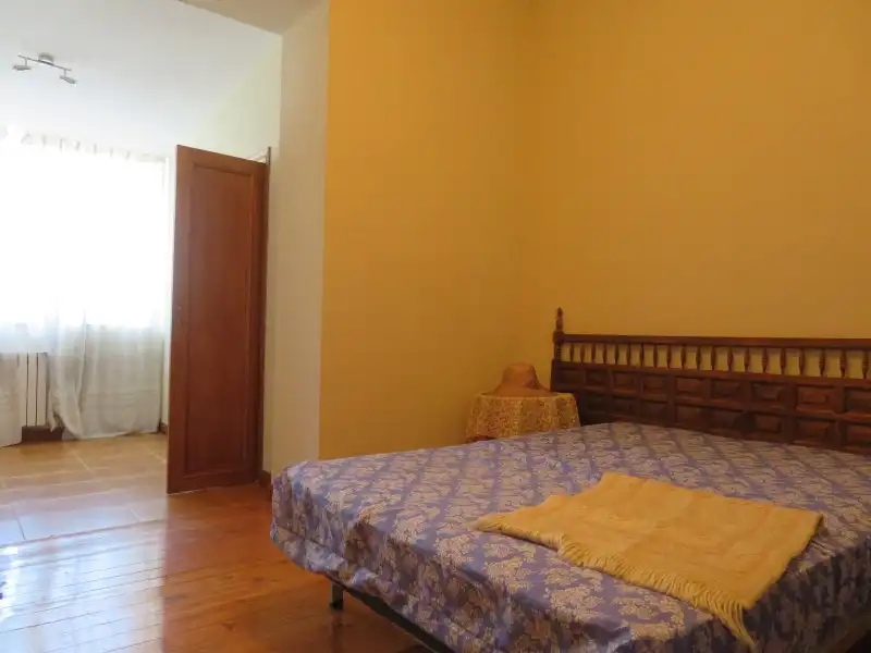Habitación de Casa o chalet en venta en Cuadros con Calefacción y Trastero