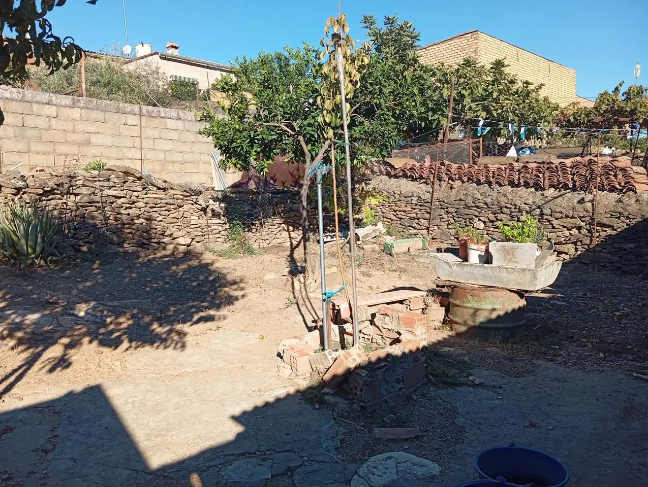 Casa adosada en venda en Zahínos