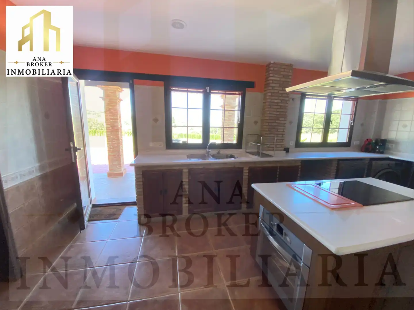Cocina de Casa o chalet en venta en Ronda con Aire acondicionado, Calefacción y Jardín privado