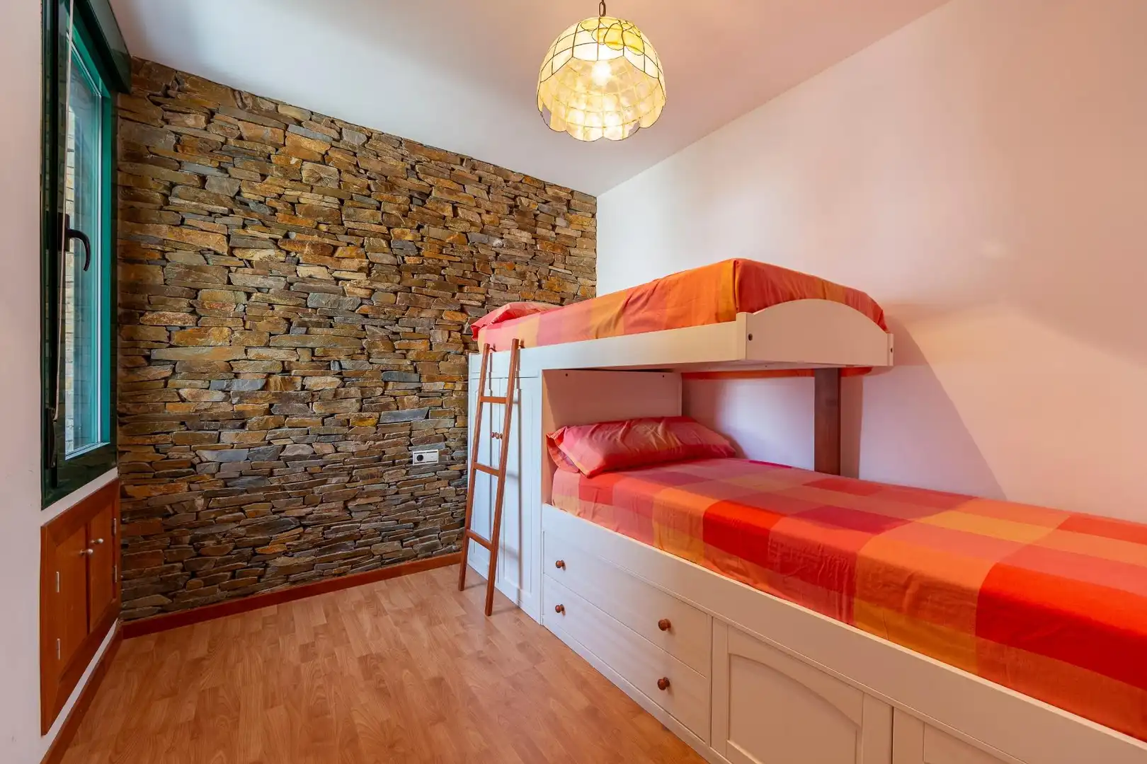 Dormitori de Casa o xalet en venda en Fondón amb Jardí privat i Terrassa