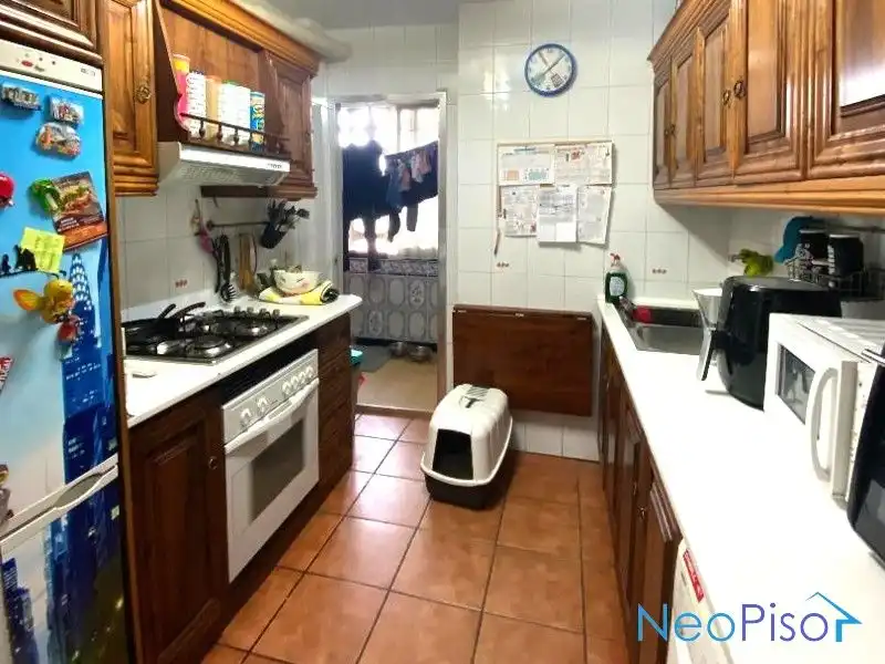 Cocina de Piso en venta en Alcorcón con Piscina comunitaria