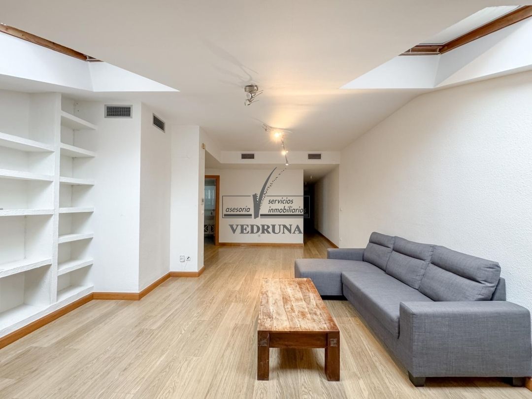 Sala d'estar de Àtic en venda en  Zaragoza Capital amb Aire condicionat, Calefacció i Traster