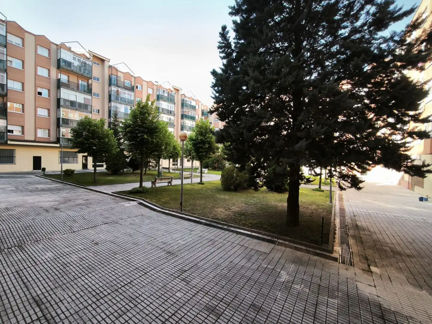 Vista exterior de Piso en venta en Salamanca con Calefacción, Terraza y Trastero