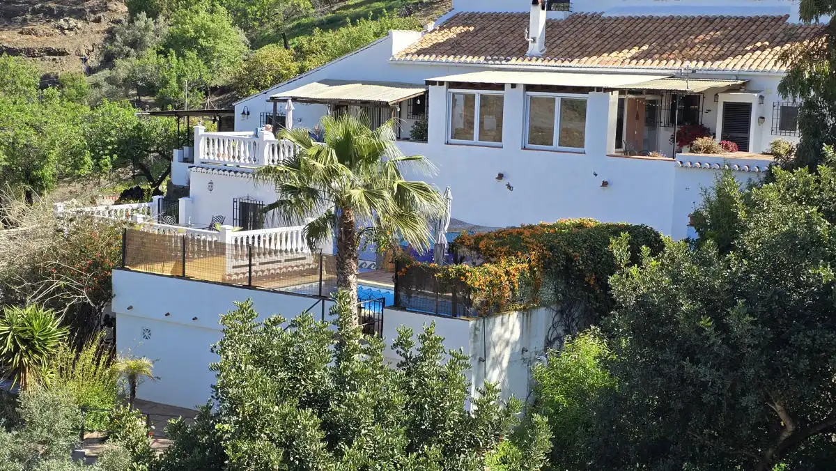 Vista exterior de Finca rústica en venta en Árchez con Aire acondicionado, Jardín privado y Terraza