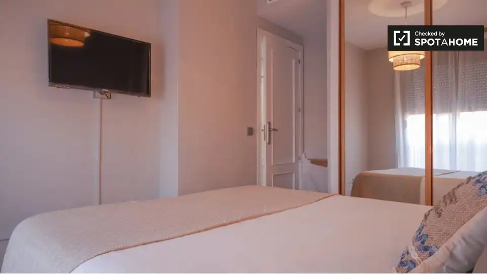Habitación de Piso de alquiler en Madrid con Aire acondicionado, Calefacción y Amueblado