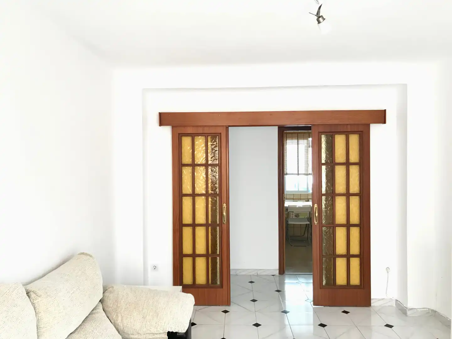 Wohnung zur Miete in San Fernando mit Terrasse, Möbliert und Ofen