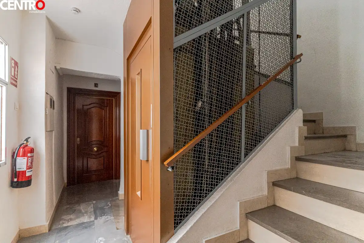 Piso en venta en Granada con Aire acondicionado y Terraza