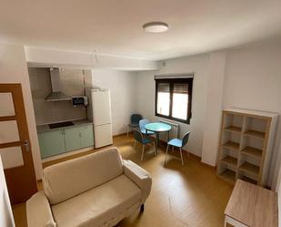 Living room of Flat for sale in Ocaña  with Heating, Terrace and Furnished