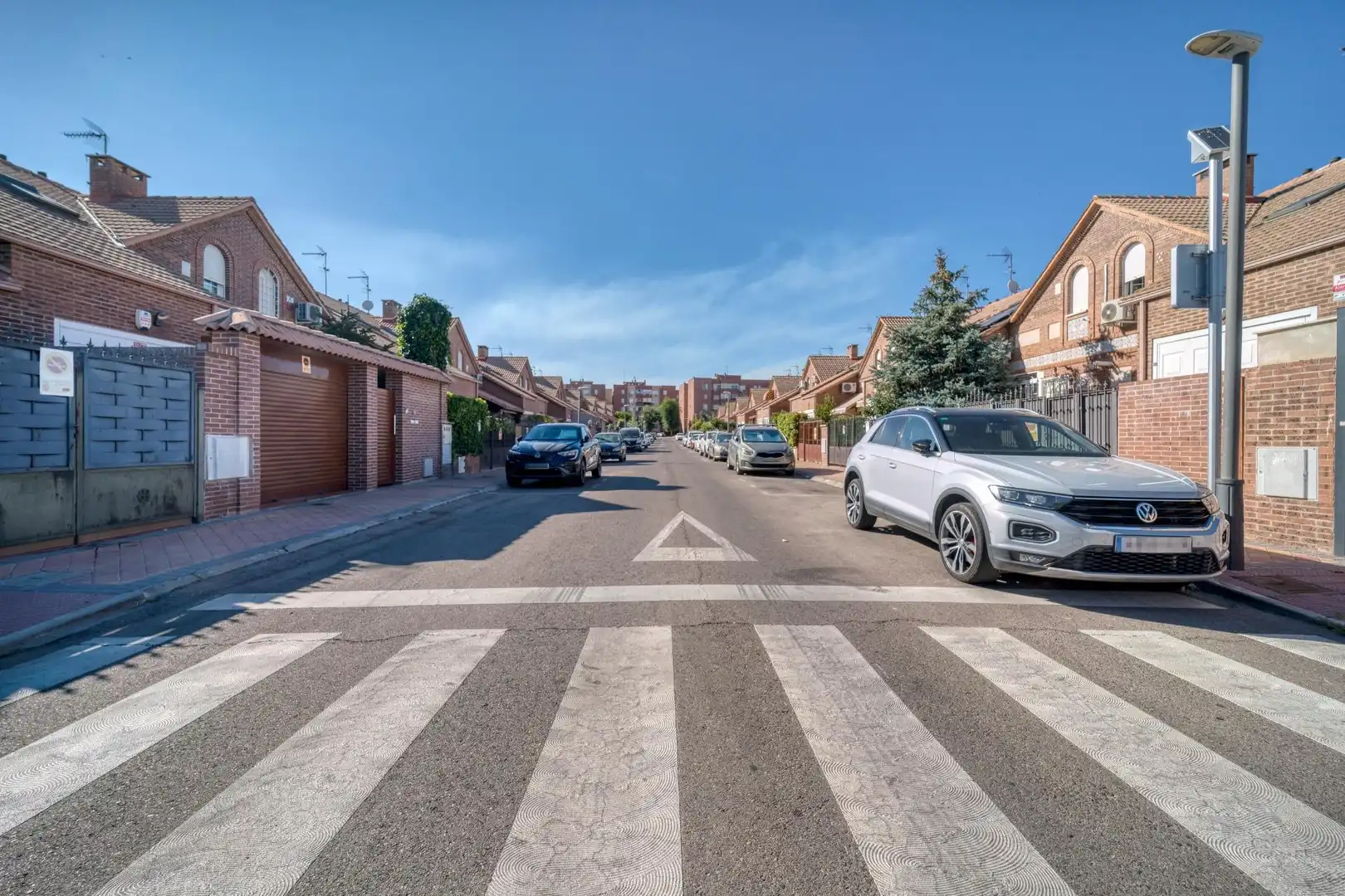 Vista exterior de Casa adosada en venta en Meco con Calefacción