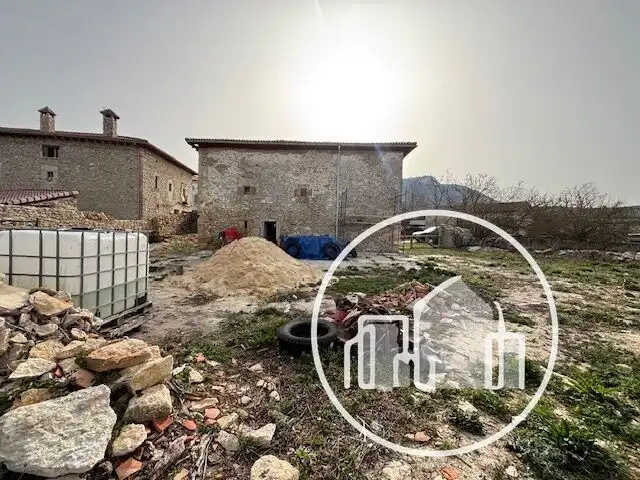 Houses for sale in Junta de Traslaloma