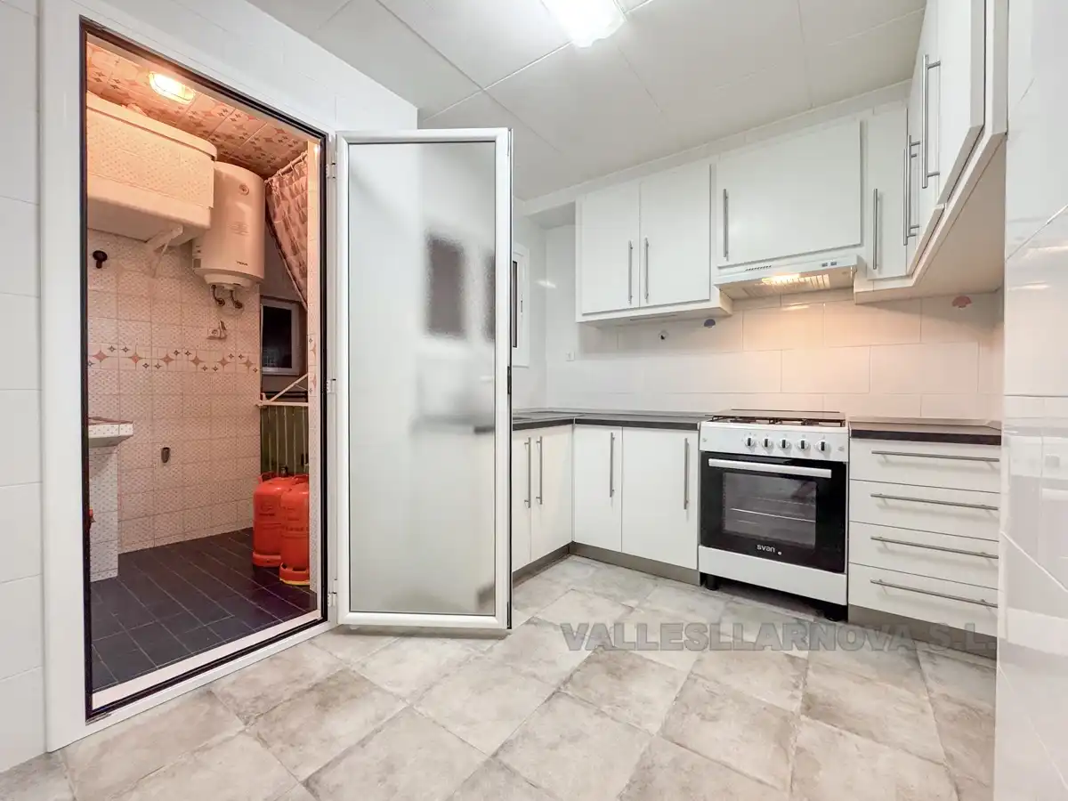 Cocina de Piso en venta en Mollet del Vallès con Calefacción y Balcón