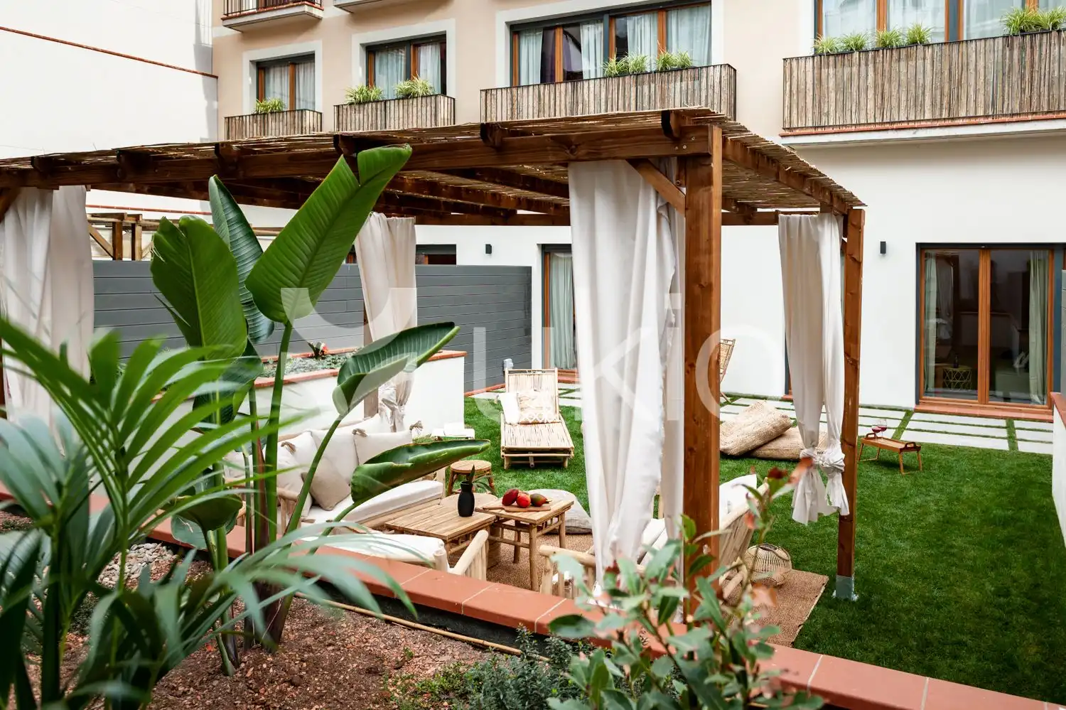Apartamento con piscina en alquiler en Carrer de Josep Torres, imagen 23