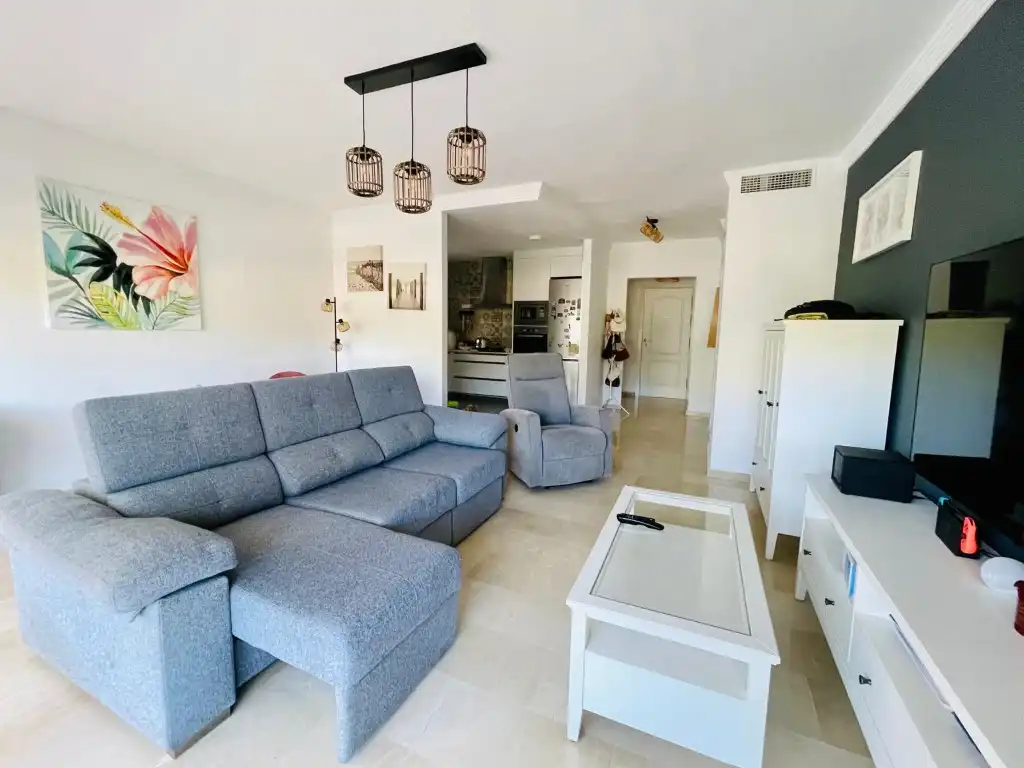 Sala d'estar de Pis en venda en Torrox amb Aire condicionat i Terrassa